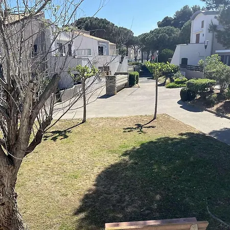 Avec Mezzanine, Climatisation Et Parking, Proche Plage, Pour 4 Personnes A - Fr-1-229-897 * Gruissan